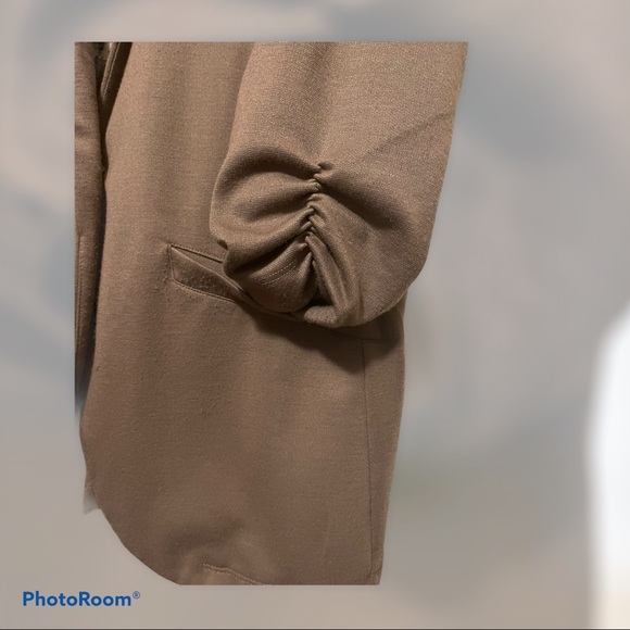 Brown Blazer with Ruched Sleeves - Picture 3 of 3